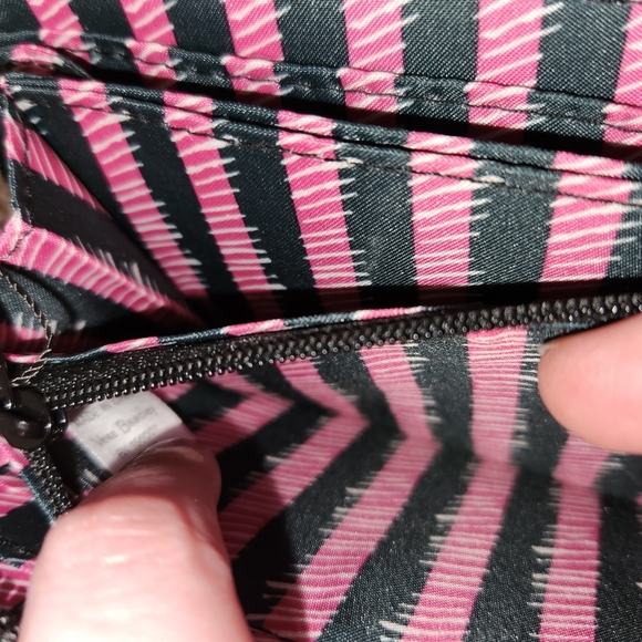 NWT Vera Bradley Black Wristlet Wallet - Picture 5 of 6